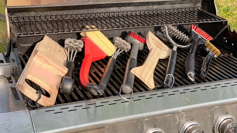 How Do You Choose The Right BBQ Scraper Brush for Your Grill Type?