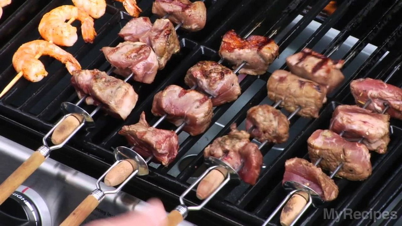 How To Use A Skewer Charcoal BBQ for Perfect Grilling?