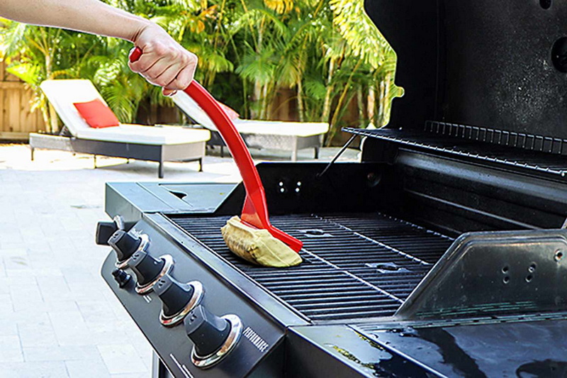 How To Use A Grill Rescue Brush?