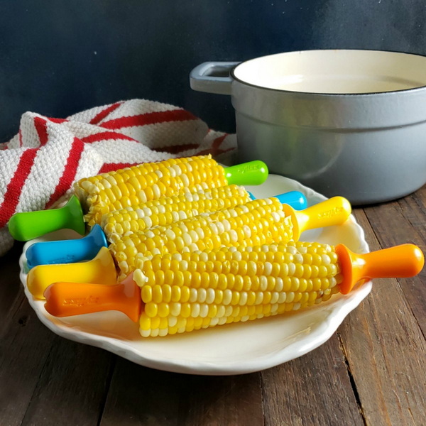 How Do Sweet Corn Holders Make Eating Corn Easier?