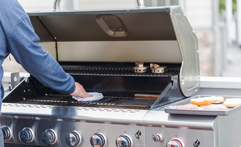 Nettoyez et maintenez vos accessoires de grillades barbecue