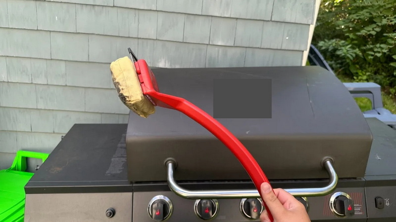 How To Remove Grill Rescue Brush Head?