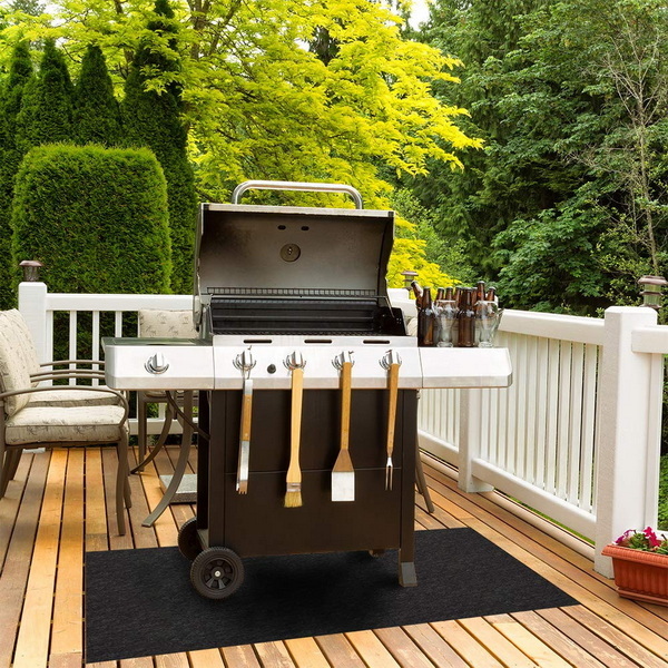 Do Grill Mats Discolor Decks?