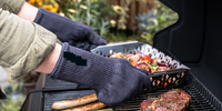 //imrorwxhlnqllp5p.ldycdn.com/cloud/lmBprKrnlqSRrlkljjmpjo/How-To-Dry-BBQ-Gloves.jpg