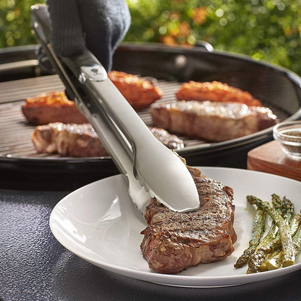 How To Choose The Right Outdoor Barbecue Accessories?