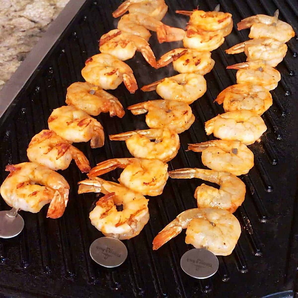 Grill Shrimp on A Grill Mat_1