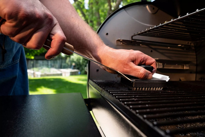 How To Remove Rust From Barbecue Tools?