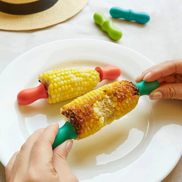 Use A Corn Holder The Right Way