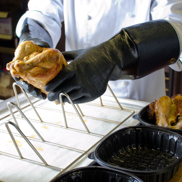 BBQ Chefs Wear Black Gloves_1