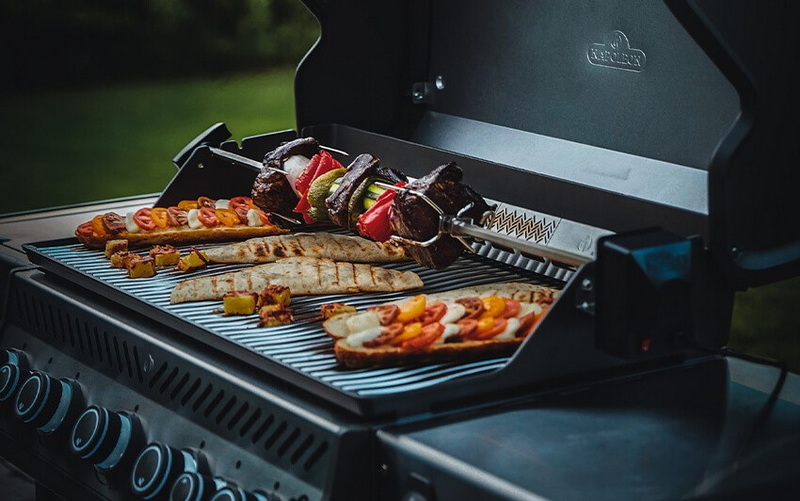 How To Choose The Perfect Barbecue Accessories for Your Grill?