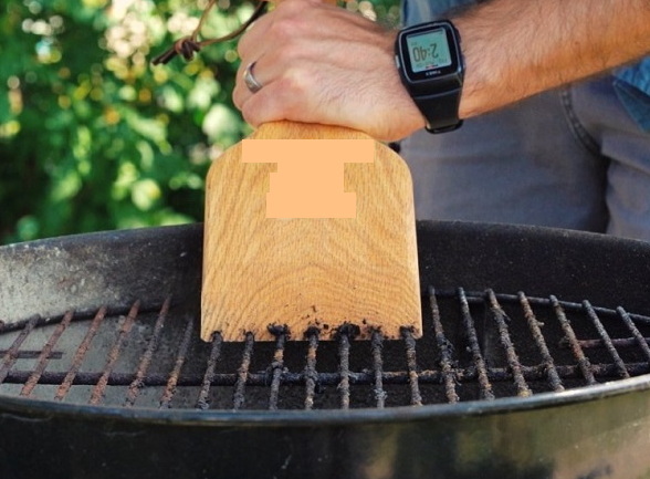Is A Wooden Grill Scraper Better for Your BBQ
