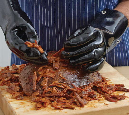 Why Should You Use BBQ Gloves for Shredding Pork?