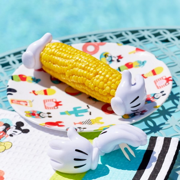 Which Corn Cob Holder Set Is Best for Family Gatherings?