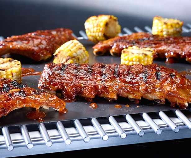 BBQ A Ribey on A Grill Mat