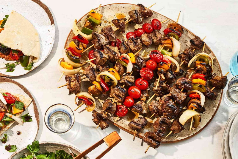How to Use a BBQ Skewer Holder for Perfectly Grilled Kebabs?